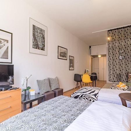 Rent Like Home - Olawska 1 Wrocław Kültér fotó